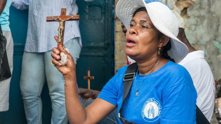 Một trong số mười người bị bắt cóc tại Haiti đã được trả tự do