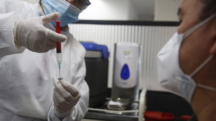 ĐTC Phanxicô tặng vật tư y tế giúp Colombia đối phó với Covid-19