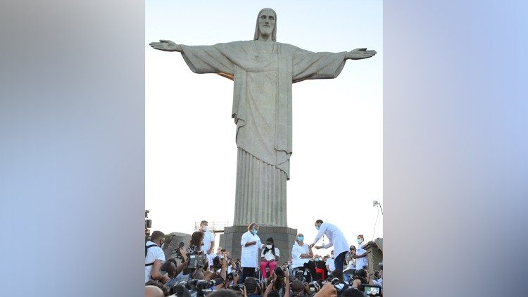 Tượng Chúa Ki-tô Cứu Thế ở Brazil được trùng tu nhân kỷ niệm 90 năm xây dựng
