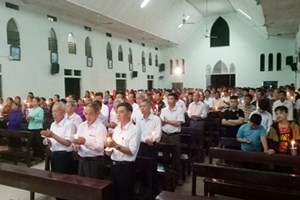 GP.Hưng Hóa - Giáo xứ Mậu Đông: Đêm canh thức Vượt Qua và Thánh lễ vọng Phục Sinh