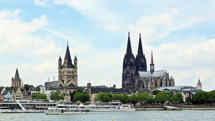 Toà Thánh điều tra các vụ lạm dụng tính dục ở TGP Cologne của Đức