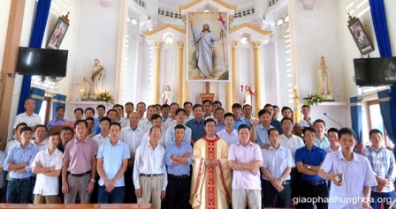 GP.Hưng Hóa - Thánh lễ ra mắt Hội Gia Trưởng giáo xứ Tiên Phong
