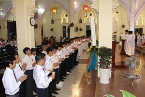 TGP.Sài Gòn - Nhà thờ Thủ Đức: dự tòng đón nhận Bí tích Khai Tâm 4-5-2021