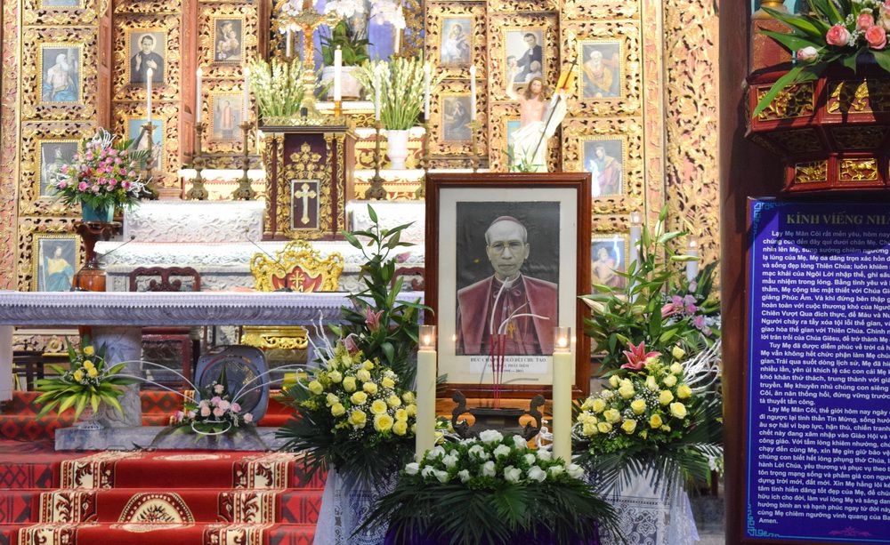 GP.Phát Diệm - Thánh lễ giỗ hai Đức cố Giám mục Phát Diệm trong đầu tháng 05