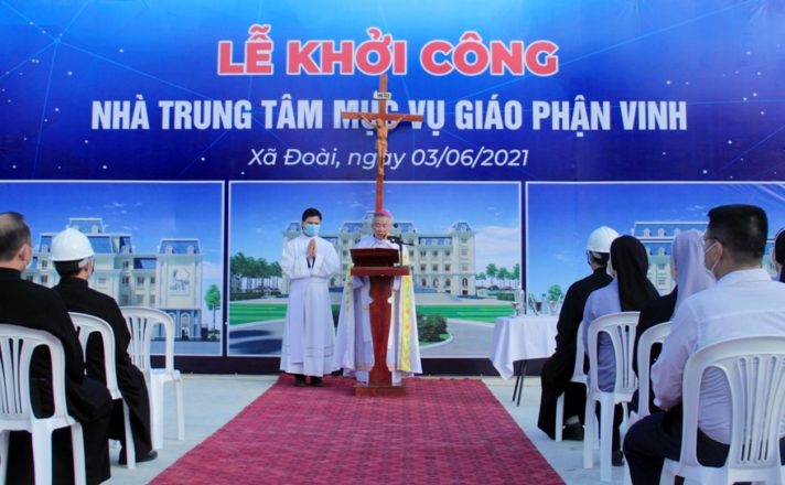 GP.Vinh - Lễ khởi công xây dựng Trung tâm Mục vụ – Nhà Chung Giáo phận Vinh