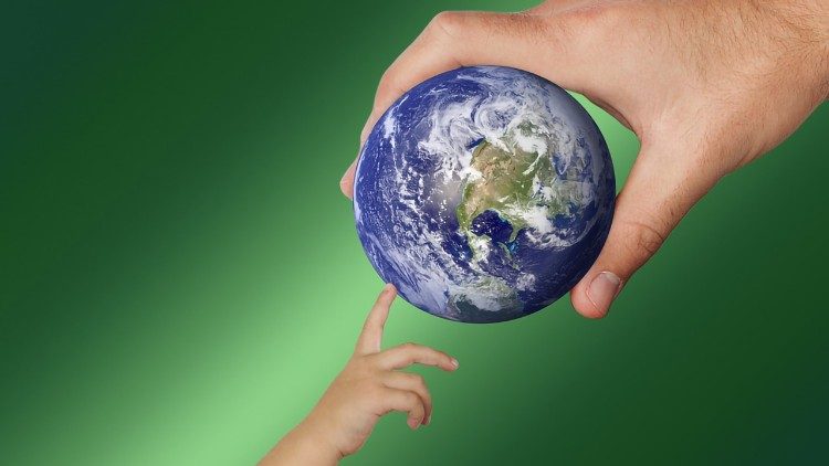 Đức Thánh Cha: Đầu tư là sáng tạo và trao ban cuộc sống