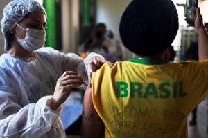 ĐTC tặng 6 máy thở nhân tạo cho Brazil