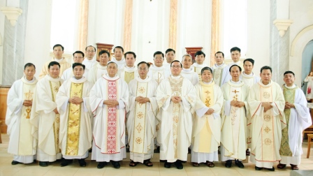 GP.Hưng Hóa - Thánh lễ nhận nhiệm sở của cha Giuse Vũ Công Phường tại giáo xứ Trù Mật