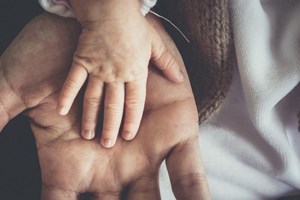 Tông thư “Patris corde - Trái tim của người Cha” và bài học cho những người cha và những người con