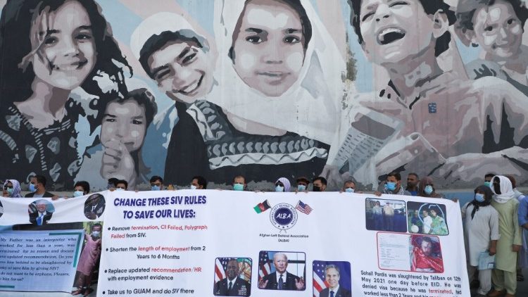 Các Giám mục Hoa Kỳ chào mừng chính phủ hỗ trợ người Afghanistan
