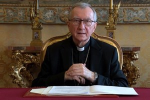 ĐHY Parolin: Hoà bình được xây dựng bằng tình huynh đệ