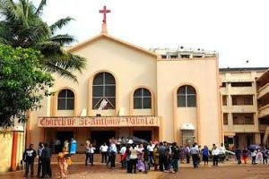 5 gia đình Kitô hữu giai cấp cùng đinh của Ấn Độ bị đuổi khỏi làng