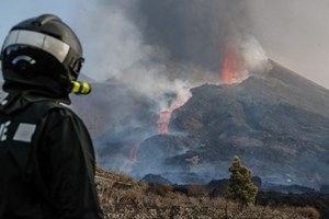 Đức Thánh Cha gần gũi với những người bị ảnh hưởng bởi núi lửa phun trào ở La Palma