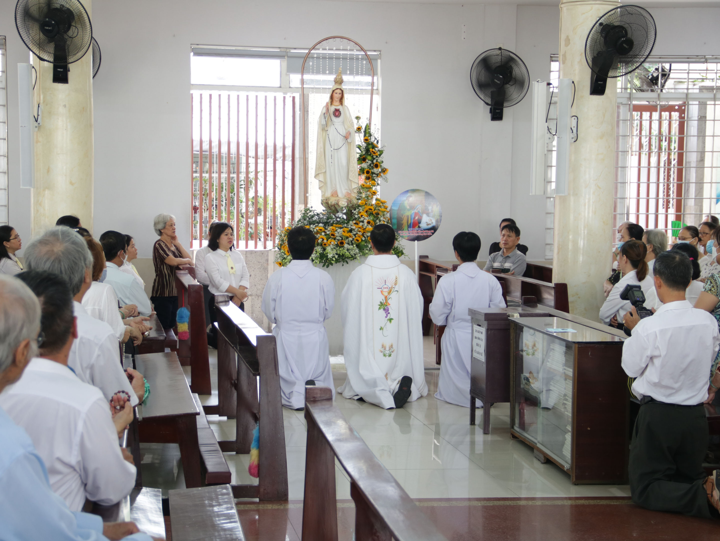 TGP.Sài Gòn - Giáo xứ Tân Việt: Kỷ niệm Đức Mẹ hiện ra tại Fatima 13-10-2022