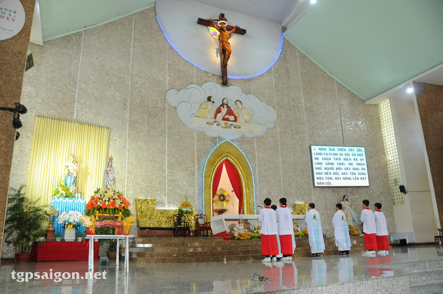 TGP.Sài Gòn - Giáo xứ Tân Phú: kỷ niệm 105 năm Đức Mẹ hiện ra tại Fatima (1917-2022)