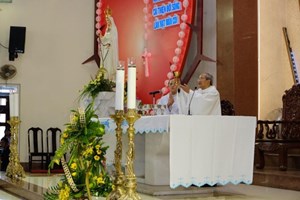 TGP.Sài Gòn - Giáo xứ Đức Mẹ Hằng Cứu Giúp: Thánh lễ kỷ niệm ngày Đức Mẹ Maria hiện ra lần cuối tại Fatima
