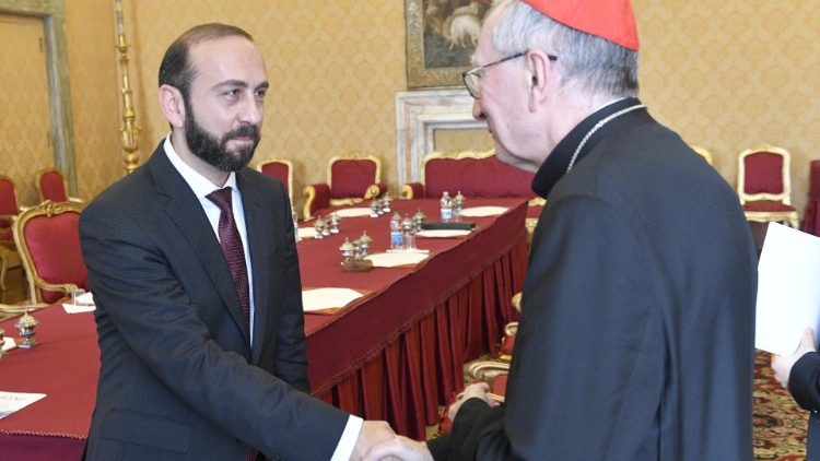 ĐHY Parolin cử hành Thánh lễ cầu nguyện cho Armenia