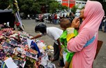 Các giám mục và linh mục Indonesia chia buồn về bi kịch chết người tại một trận bóng đá