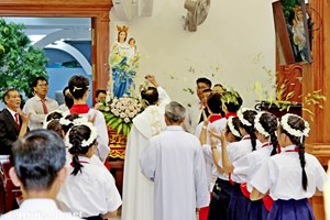 TGP.Sài Gòn - Giáo xứ Bùi Phát: Mừng kính Đức Mẹ Mân Côi, bổn mạng giáo khu Mân Côi 2022