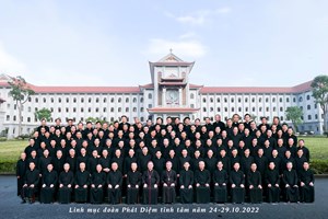 GP.Phát Diệm - Tĩnh tâm Linh mục đoàn: hoán cải nội tâm để loan báo Tin Mừng