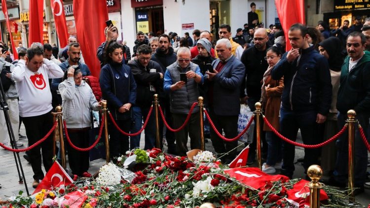 Đức Thánh Cha gửi lời chia buồn đến các nạn nhân vụ nổ ở Istanbul