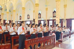 GP.Phát Diệm - Giáo xứ Kim Đông: Thánh lễ ban bí tích Thêm sức