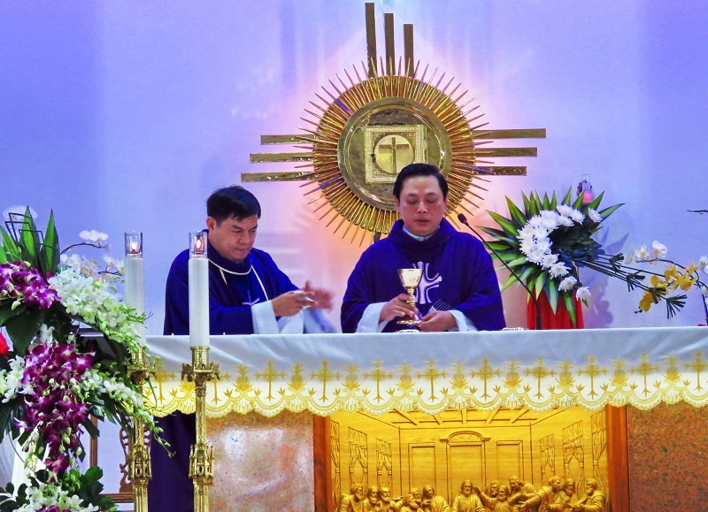 TGP.Sài Gòn - Giáo xứ Thánh Tịnh: Thánh lễ cầu cho linh hồn các hội viên Legio Mariae 2022