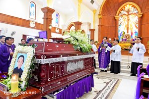 TGP.Sài Gòn - Thánh lễ An táng bà cố Anna - thân mẫu Lm. Phêrô Nguyễn Văn Võ ngày 26-11-2022