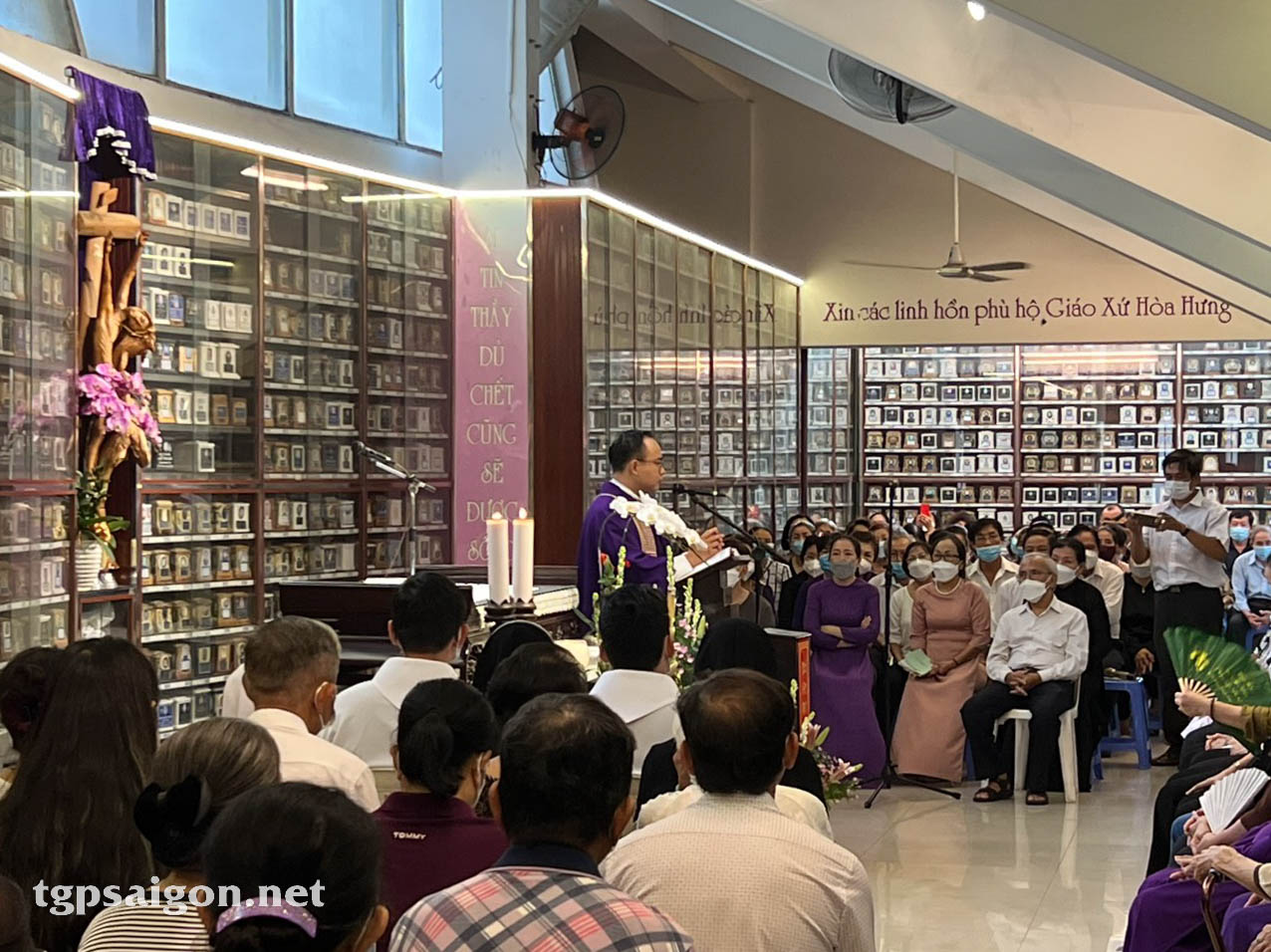 TGP.Sài Gòn - Giáo xứ Hòa Hưng: Sống mầu nhiệm các thánh thông công 2-11-2022