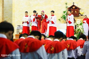 TGP.Sài Gòn - Giáo xứ Đồng Tiến: Đức Tổng Giám mục Giuse Nguyễn Năng về ban bí tích Thêm sức ngày 5-11-2022
