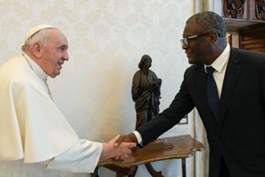 Đức Thánh Cha tiếp bác sĩ Denis Mukwege, người nhận giải Nobel Hoà bình 2018