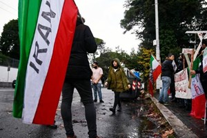 Iran tiến hành vụ hành quyết thứ hai liên quan đến các cuộc biểu tình