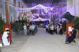 TGP.Sài Gòn - Giáo xứ Tân Phú: Tĩnh tâm mùa vọng 2022 và lãnh nhận Bí tích Hòa Giải