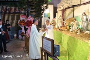 TGP.Sài Gòn - Giáo xứ Tân Việt: Lễ Đêm Giáng sinh 2022