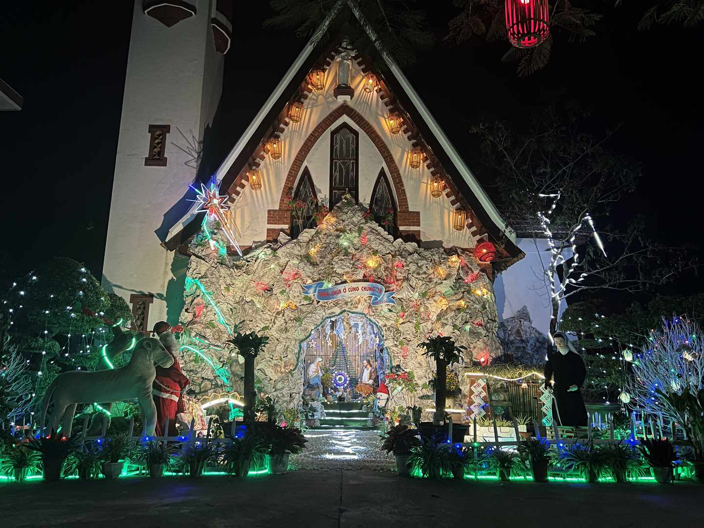 GP.Phát Diệm - Chùm ảnh mừng Chúa Giáng Sinh tại một số nơi trong giáo phận