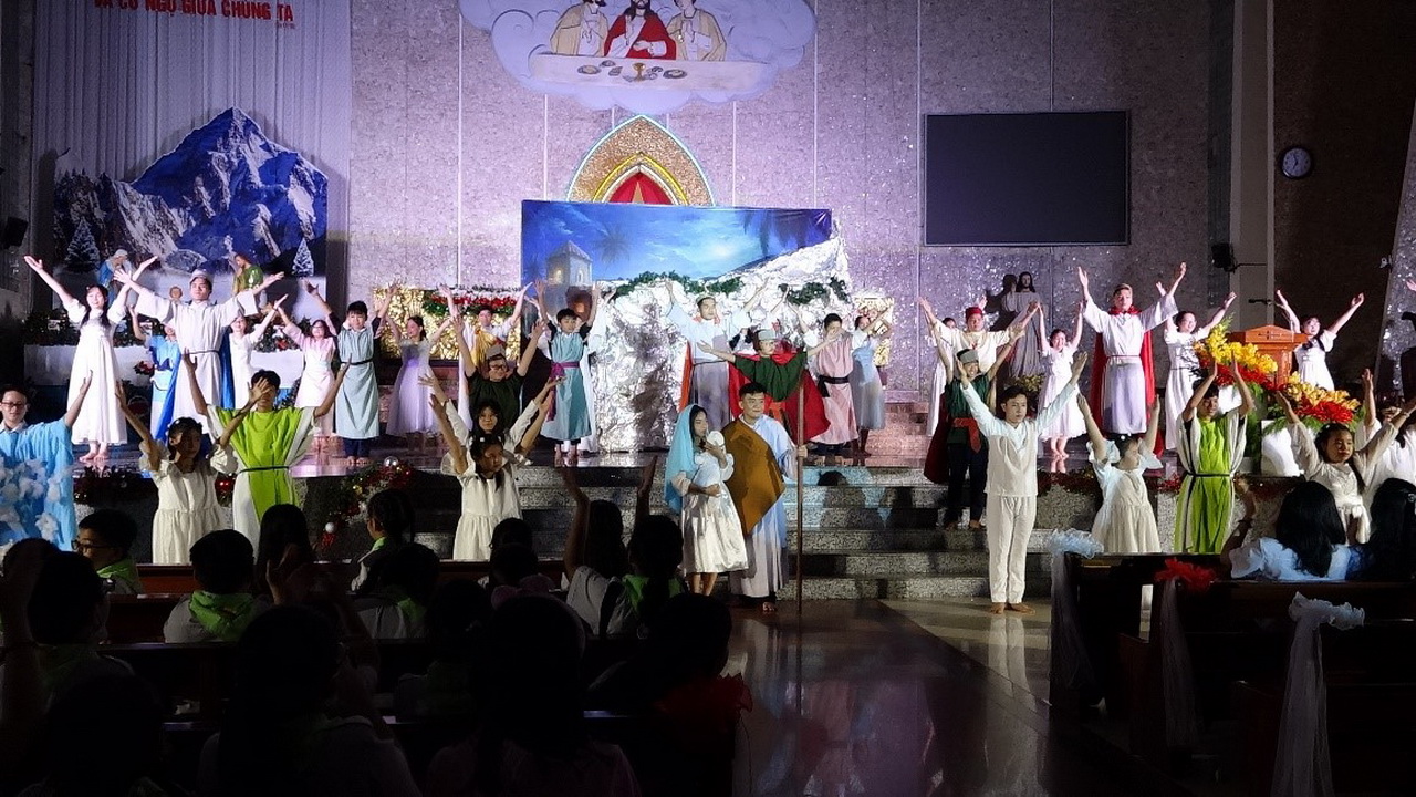 TGP.Sài Gòn - Giáo xứ Tân Phú: Diễn nguyện và Thánh lễ vọng Giáng sinh 2022