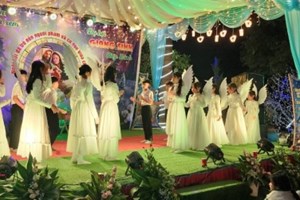 GP.Hưng Hóa - Đêm hoan ca và Thánh lễ mừng Chúa Giáng Sinh tại giáo xứ Vân Đồn