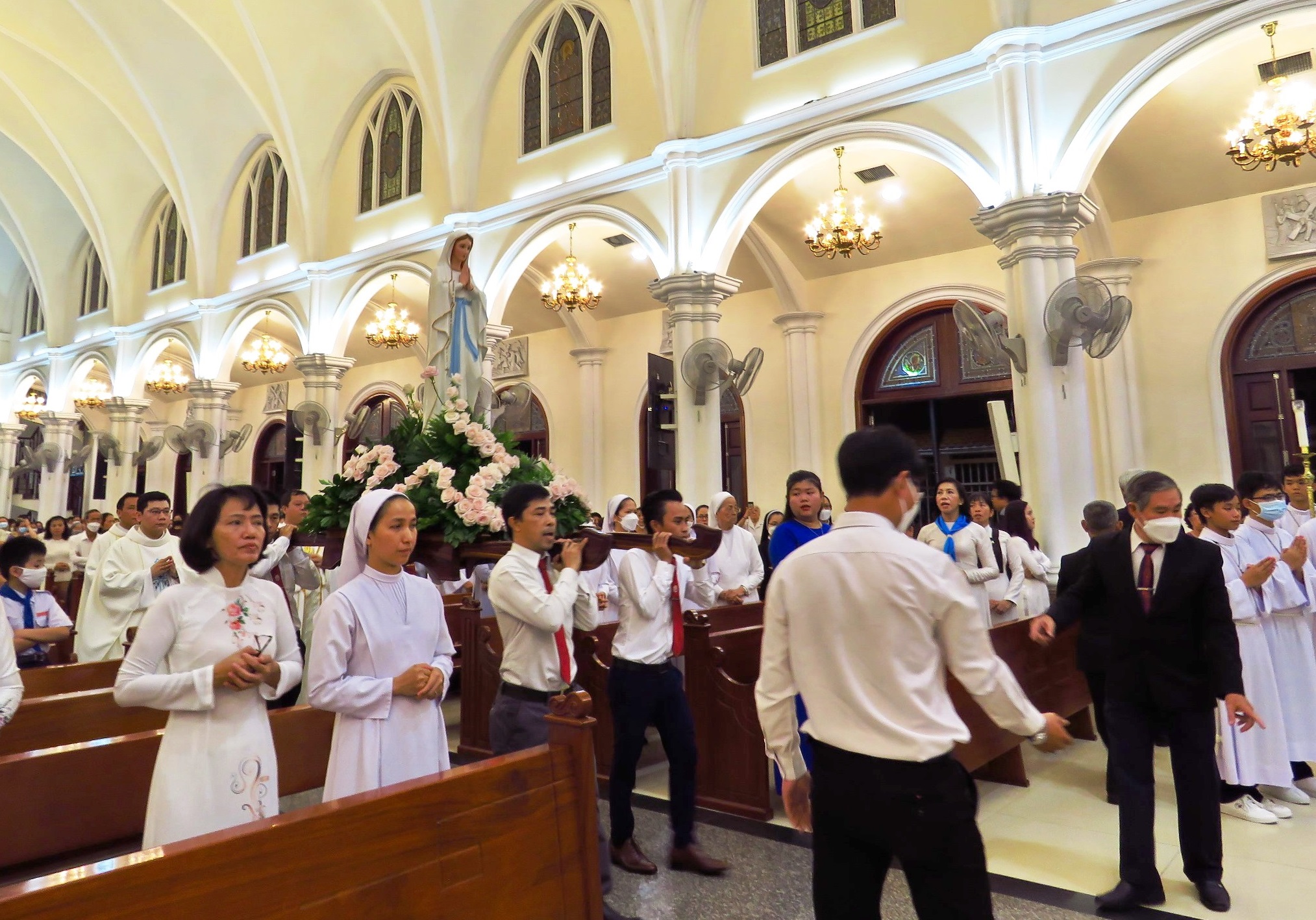 TGP.Sài Gòn - Giáo xứ Thị Nghè: Thánh Lễ Đức Mẹ Vô Nhiễm Nguyên Tội - Bổn mạng Giáo xứ 2022