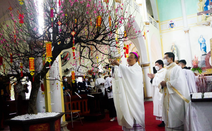 GP.Vinh - Giáo xứ Xã Đoài: Thánh lễ minh niên Nhâm Dần, cầu bình an năm mới
