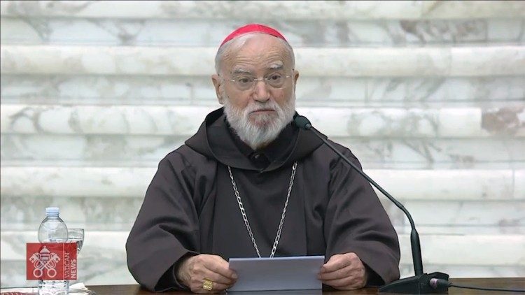 ĐHY Cantalamessa mời gọi chuẩn bị bài giảng Thánh lễ cẩn thận
