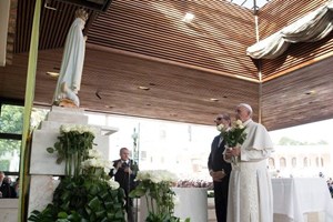 Kinh Thánh hiến cho Trái tim Vô nhiễm Mẹ Maria