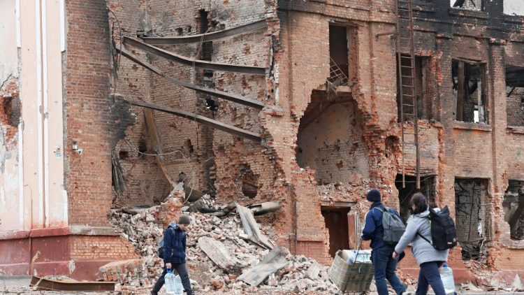 ĐHY Tagle đau buồn vì nhân viên Caritas thiệt mạng ở Ucraina