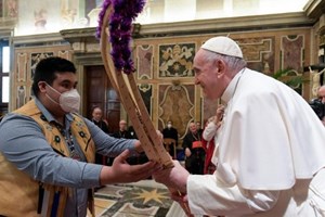 ĐTC nói ngài muốn thăm các dân tộc bản địa Canada vào tháng 7 năm nay