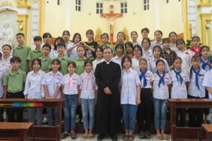 GP.Hưng Hóa - Ngày cầu nguyện cho ơn gọi Linh mục và Tu sĩ tại giáo xứ Ro Lục