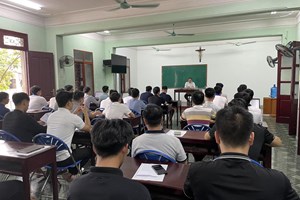 GP.Bắc Ninh - Chủng sinh và Ứng sinh tham gia chương trình tập huấn số hoá thông tin giáo dân