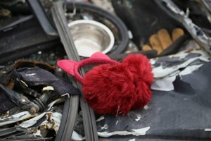 Chiến tranh Ucraina: Nhà thờ và thành phố bị phá hủy