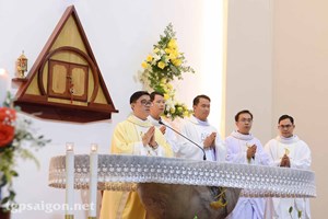TGP.Sài Gòn - Giáo xứ Hà Đông: Tân Linh mục Giuse Nguyễn Mạnh Tùng dâng thánh lễ tạ ơn 30-6-2022