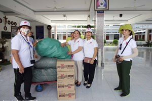 TGP.Sài Gòn - Ban Caritas giáo xứ Tân Phú: Hành hương kính viếng Đức Mẹ Tà Pao và chia sẻ bác ái