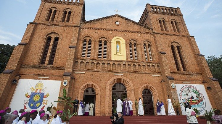 Người Công giáo, Tin lành và Hồi giáo của Cộng hoà Trung Phi  được mời gọi làm việc cho hoà bình