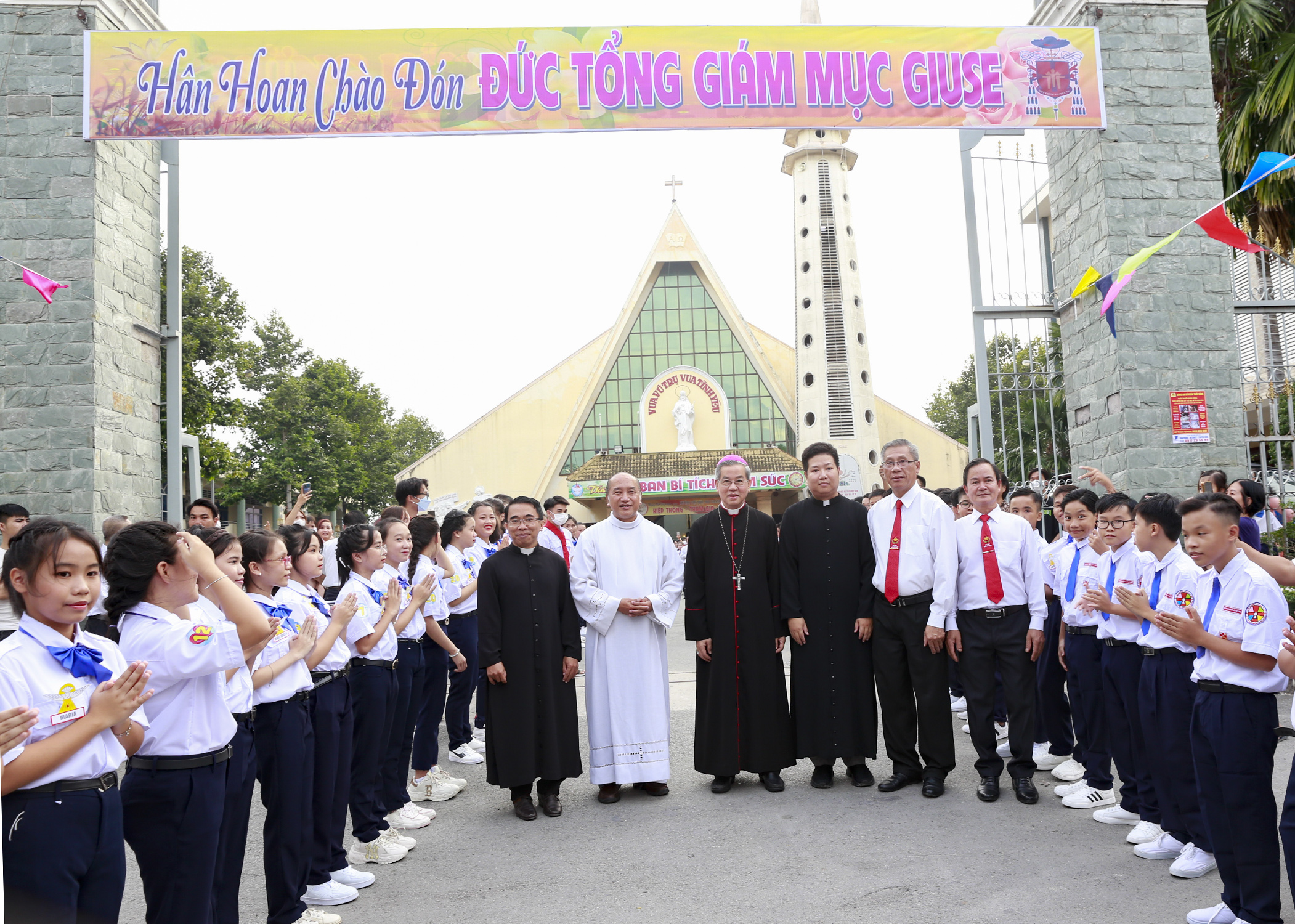 TGP.Sài Gòn - Giáo xứ Bùi Môn: Thánh lễ Thêm Sức 9-8-2022